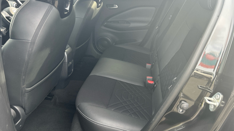 Nissan Juke 1.0 DiG-T 114 Tekna 5dr Petrol Hatchback